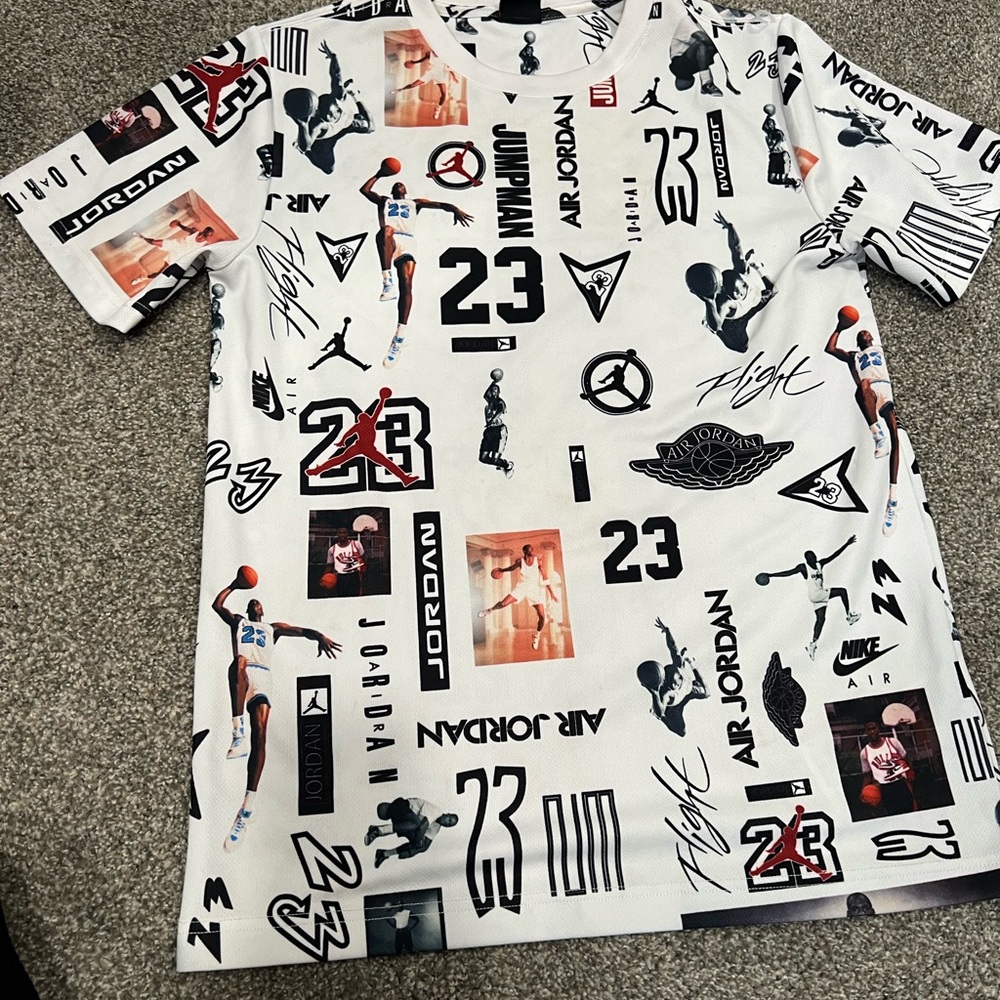 Boy XL Jordan Graphic Short Sleeve Tee - White and Black